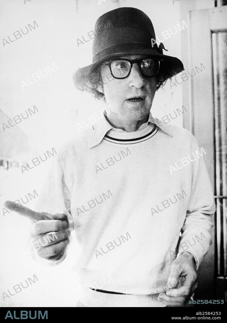 WOODY ALLEN en LA ÚLTIMA NOCHE DE BORIS GRUSHENKO, 1975 (LOVE AND DEATH), dirigida por WOODY ALLEN. Copyright UNITED ARTISTS.