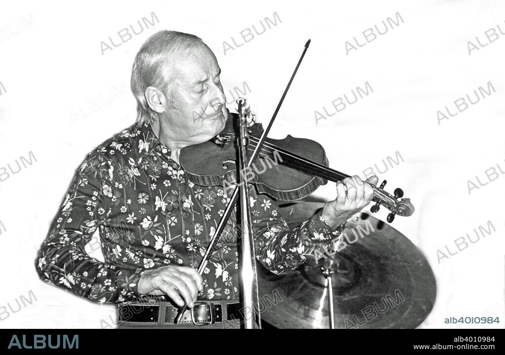 Stephane Grappelli, French jazz violinist, Ronnie Scott's, London,1973. Grappelli founded the Quintette du Hot Club de France with guitarist Django Reinhardt in 1934.
