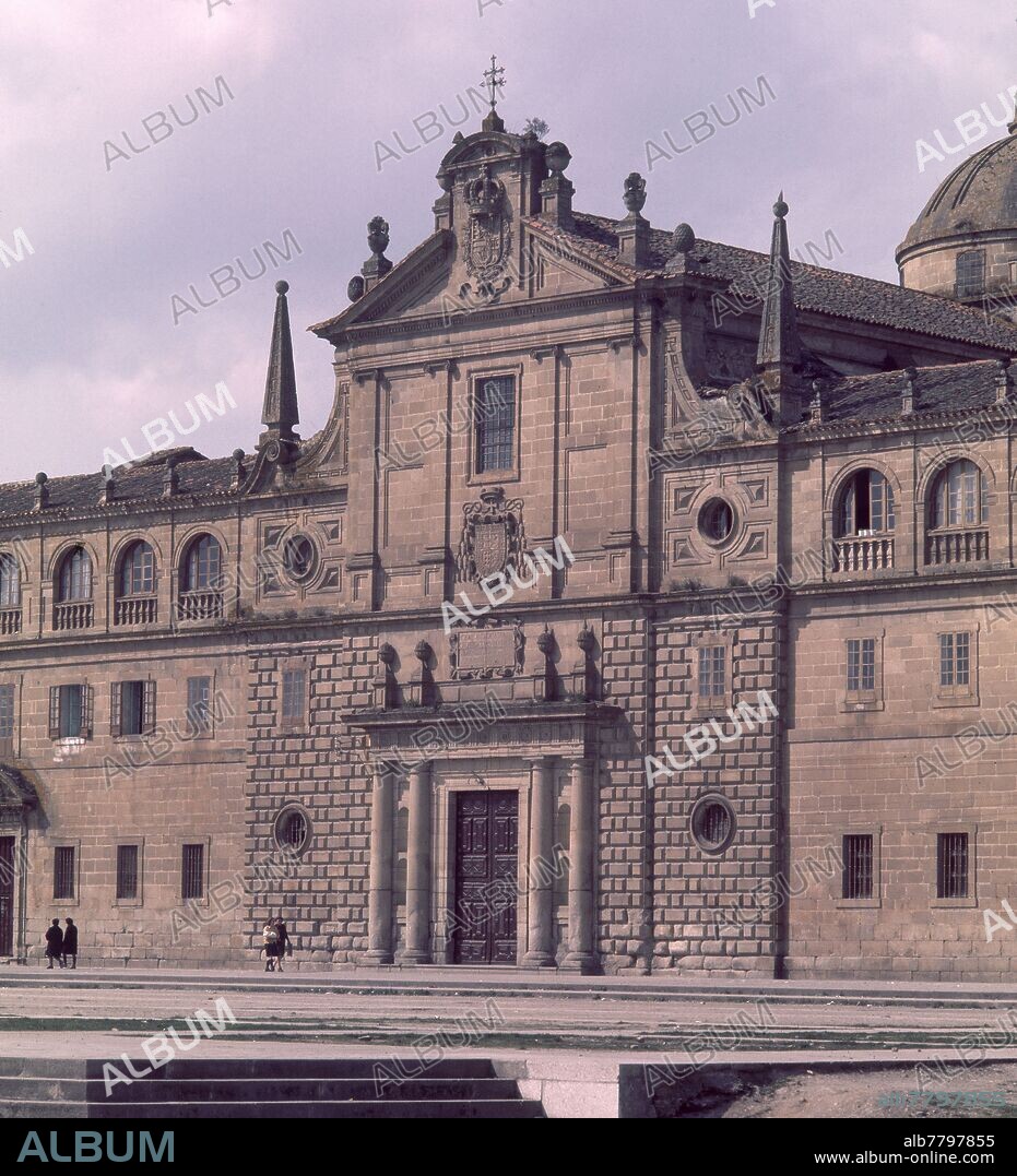 COLEGIO DE NUESTRA SEÑORA DE LA ANTIGUA FUNDADO POR EL CARDENAL RODRIGO DE CASTRO - S XVI/XVII.