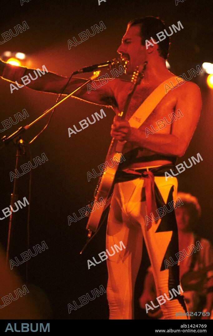 Sep. 07, 1984 - London, England, Great Britain - Freddie Mercury - Queen concert of the WORKS-TOUR at Wembley Arena, London (Credit Image: © Future-Image/ZUMApress.com). 07/09/1984
