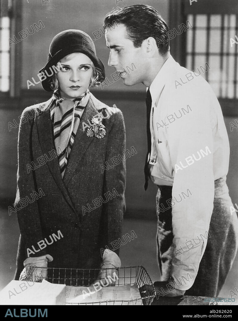CLAIRE LUCE y HUMPHREY BOGART en RÍO ARRIBA, 1930 (UP THE RIVER), dirigida por JOHN FORD. Copyright FOX FILMS.