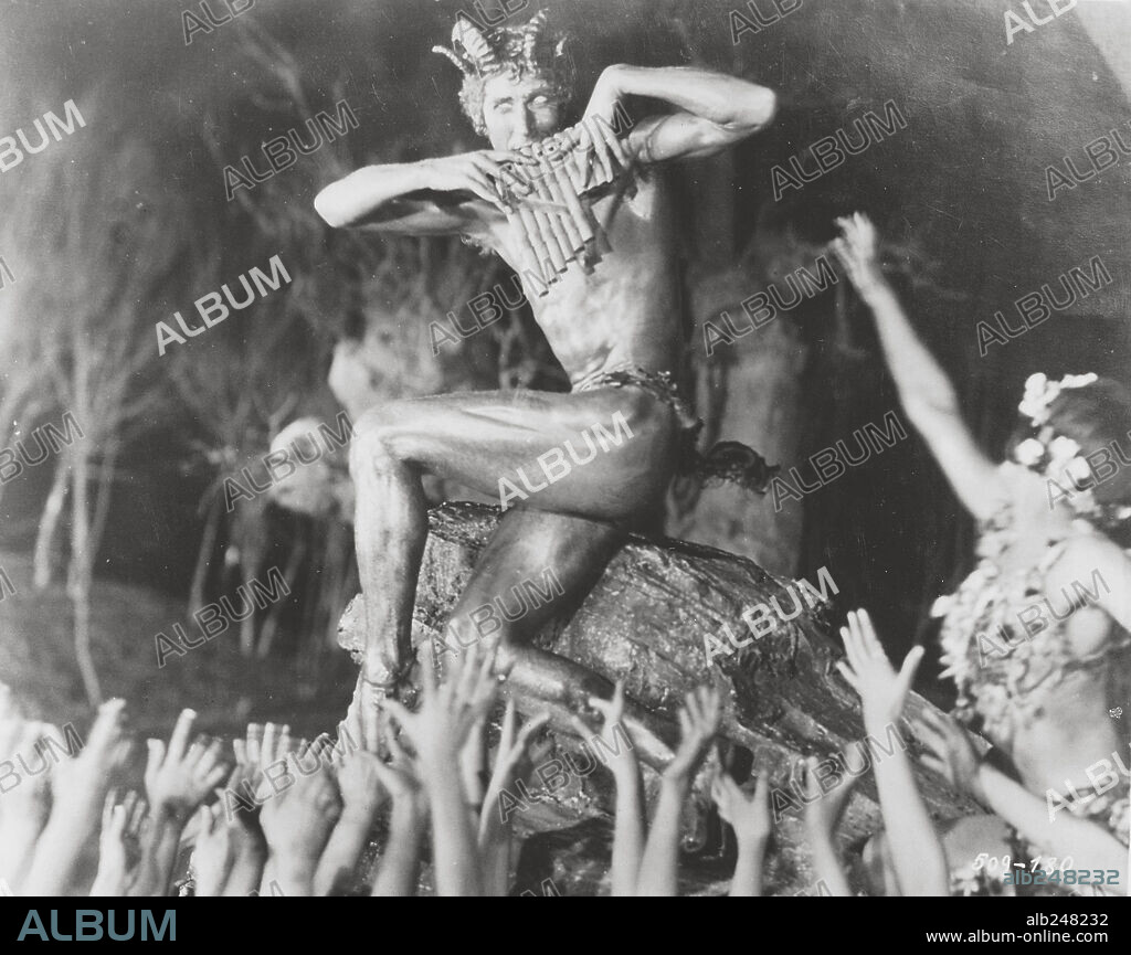 HUBERT I. STOWITTS in THE MAGICIAN, 1926, directed by REX INGRAM (DIRECTOR). Copyright M.G.M.
