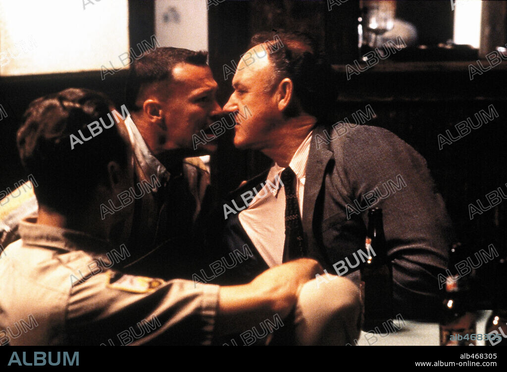 GENE HACKMAN y MICHAEL ROOKER en ARDE MISSISSIPPI, 1988 (MISSISSIPPI BURNING), dirigida por ALAN PARKER. Copyright ORION PICTURES.