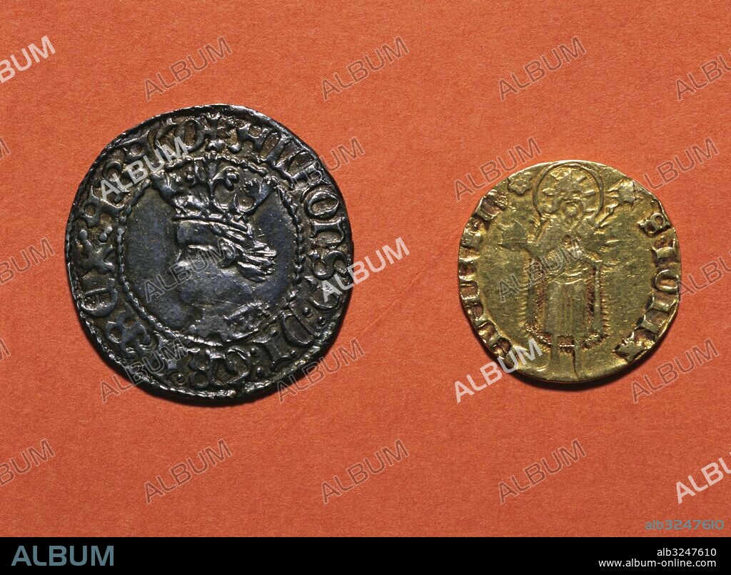Monedas medievales. A la izquierda: "CROAT". Acuñada en Barcelona. Anverso. Moneda utilizada durante el reinado de Alfonso V de Aragón "el Magnánimo" (1396-1458). A la derecha de la imagen: "FLORIN". Acuñado en Perpiñán. Anverso. Moneda utilizada durante el reinado de Pedro IV de Aragón y III de Cataluña, llamado "El Ceremonioso" (1319-1387). Institut Municipal de História de Barcelona. (Numismática). Cataluña.