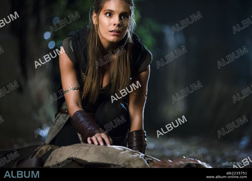 CAITLIN STASEY in I, FRANKENSTEIN, 2014, directed by STUART BEATTIE. Copyright LAKESHORE ENTERTAINMENT.