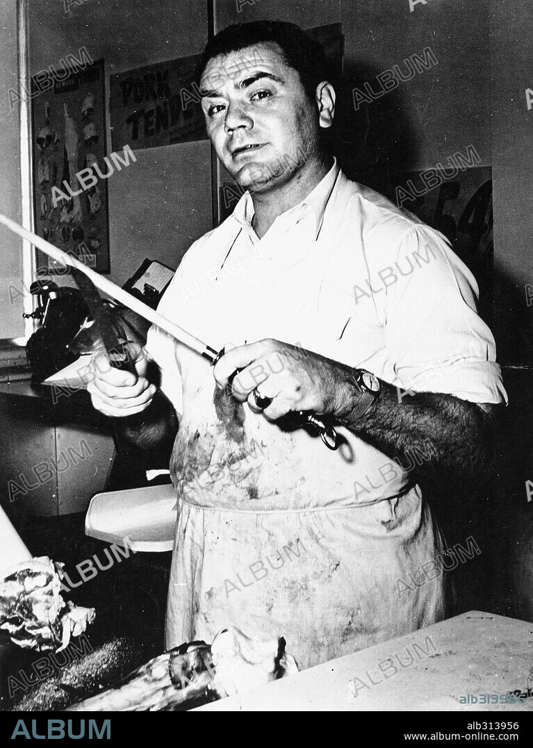 ERNEST BORGNINE in MARTY, 1955, directed by DELBERT MANN. Copyright UNITED ARTISTS.