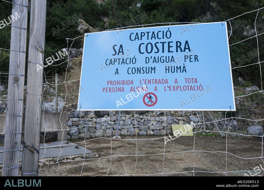 captacion de agua Font des Verger,  de Sa Costera, Soller, parque natural sierra de Tramuntana, Mallorca, spain, europe.