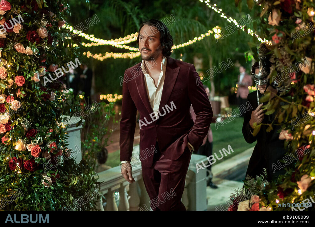 JACK HUSTON en LAS BRUJAS DE MAYFAIR, 2023 (ANNE RICE'S MAYFAIR WITCHES), dirigida por AXELLE CAROLYN, HAIFAA AL-MANSOUR y MICHAEL UPPENDAHL. Copyright AMC Studios.