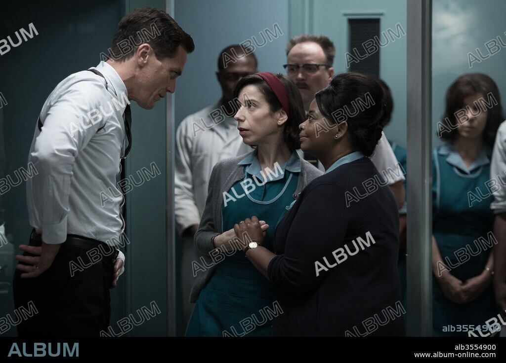 MICHAEL SHANNON, OCTAVIA SPENCER and SALLY HAWKINS in THE SHAPE OF WATER, 2017, directed by GUILLERMO DEL TORO. Copyright BULL PRODUCTIONS/DOUBLE DARE YOU/FOX SEARCHLIGHT PICTURES.