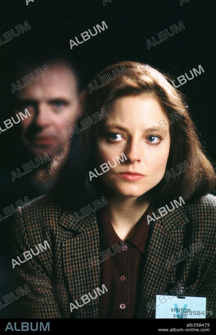 ANTHONY HOPKINS and JODIE FOSTER in THE SILENCE OF THE LAMBS, 1991, directed by JONATHAN DEMME. Copyright ORION PICTURES.