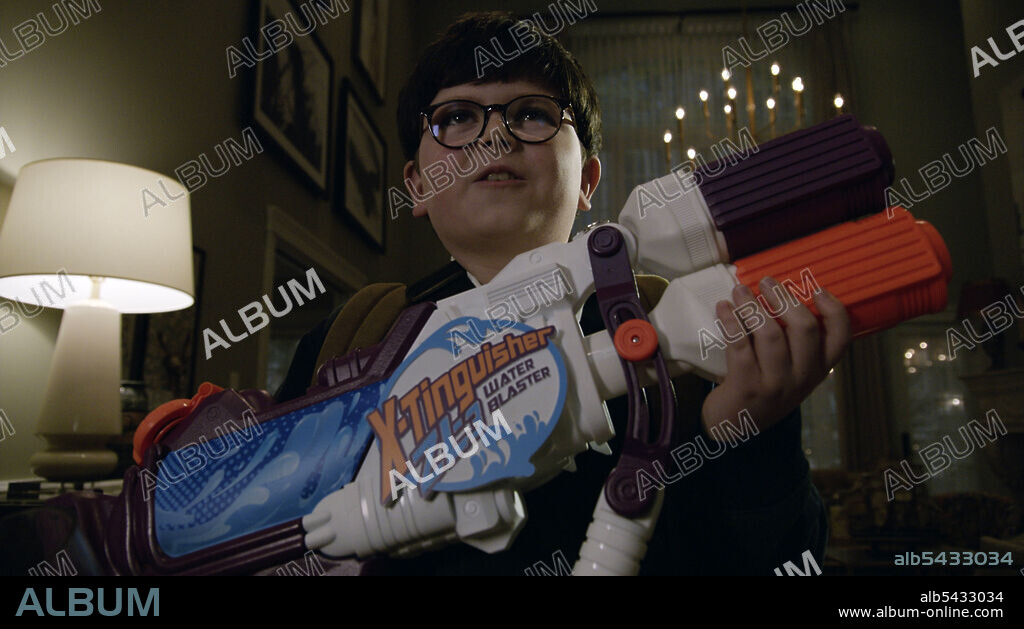 ARCHIE YATES en POR FIN SOLO EN CASA, 2021 (HOME SWEET HOME ALONE), dirigida por DAN MAZER. Copyright 20TH CENTURY STUDIOS.