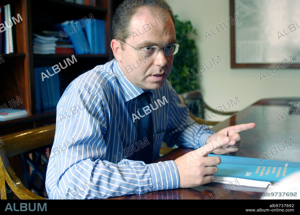 Madrid. 31/10/03. Juan Bravo, concejal de hacienda del Ayto. De Madrid. Foto: José Luis Álvarez. Foto: José Luis Álvarez. .