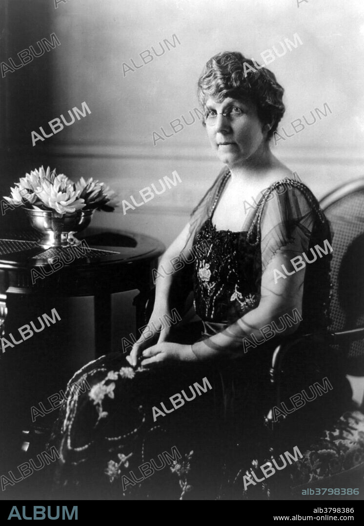 Florence Mabel Kling Harding (August 15, 1860 - November 21, 1924) was the First Lady from 1921-23. Aiming to become a concert pianist, Florence began studies at the Cincinnati Conservatory of Music, but at 19 she eloped with Henry DeWolfe, but the couple separated and divorced in 1886. In 1890, she became engaged to Warren Gamaliel Harding. They married in 1891 and had no children of their own. As a White House hostess, Florence presided over elegant parties, but she also moved with the times, flying in planes, launching new fashions, showing after-dinner movies, and discreetly serving alcohol to guests during Prohibition. She made her views known on everything from the League of Nations to vivisection, racism and women's suffrage. By 1923, both Florence and her husband were suffering from dangerous illnesses. After a bad reaction to seafood, Warrene died, at the age of 57. Her last public appearance was at the local Remembrance Day parade, where she stood to salute the veterans. A few days later, she died of renal failure, at the age of 64. Photographed by Underwood & Underwood, circa 1921-23.