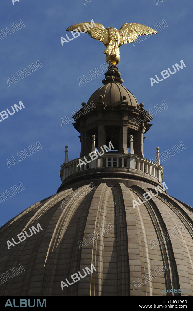 CAPITOLIO ESTATAL DE MISISIPI. Construído en 1901 según proyecto de Theodore C. Link (1850-1923). Detalle del exterior. JACKSON. Estado de Mississippi. Estados Unidos.
