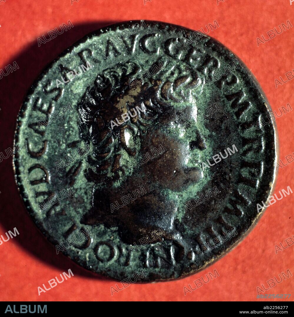 NERON. LUCIUS DOMITIUS NERO CLAUDIUS. EMPERADOR ROMANO. 37 - 68 AC. MONEDA CON SU EFIGIE. GABINETE NUMISMATICO DE CATALUÑA. BARCELONA.