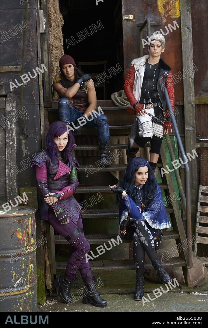 BOOBOO STEWART, CAMERON BOYCE, DOVE CAMERON und SOFIA CARSON in DESCENDANTS, 2015, unter der Regie von KENNY ORTEGA. Copyright DISNEY CHANNEL.