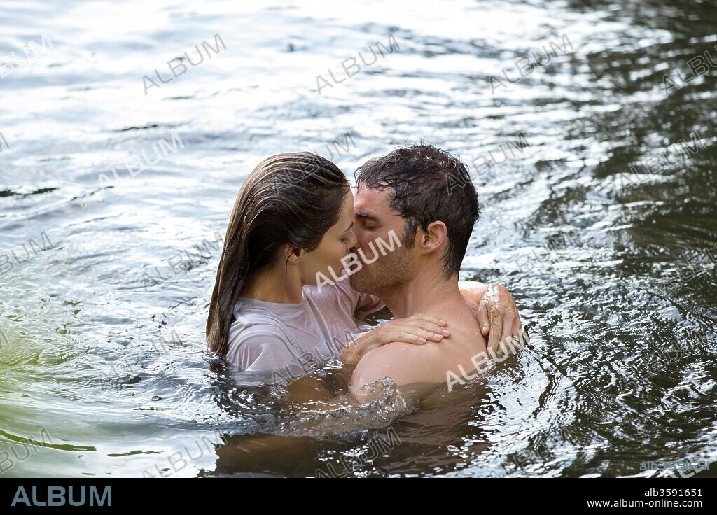 JAMES MARSDEN y MICHELLE MONAGHAN en LO MEJOR DE MI, 2014 (THE BEST OF ME), dirigida por MICHAEL HOFFMAN. Copyright RELATIVITY MEDIA.