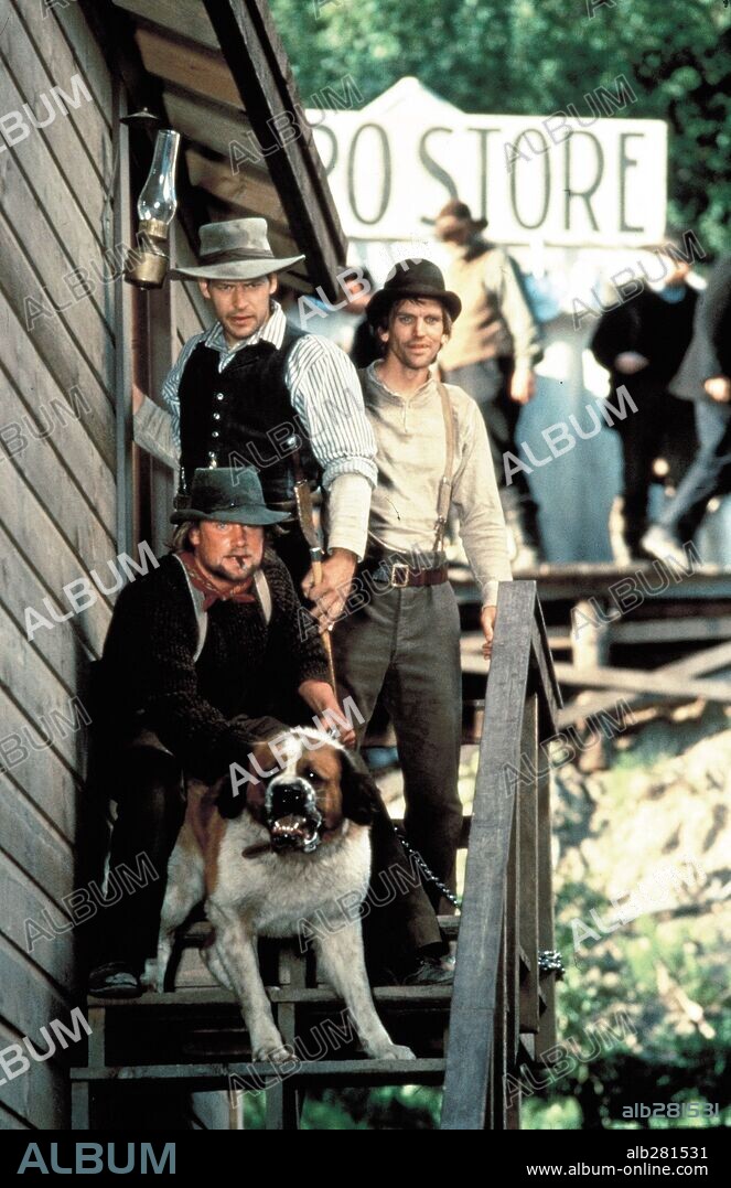 COLMILLO BLANCO, 1991 (WHITE FANG), dirigida por RANDAL KLEISER. Copyright TOUCHSTONE PICTURES.