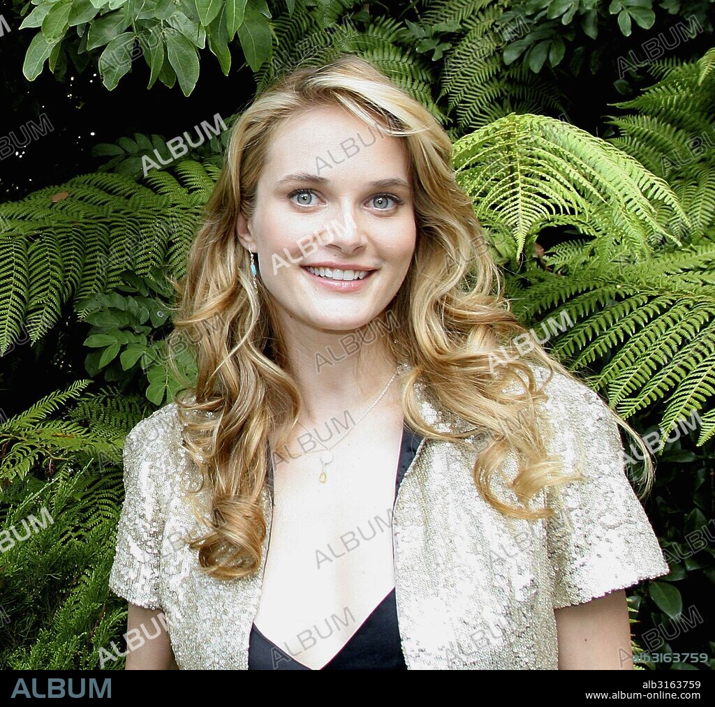 RACHEL BLANCHARD. October 11, 2005 - U.S. - Rachel Blanchard promoting the film ''Where the Truth Lies'' in Hollywood, CA. October 11, 2005. 11/10/2005