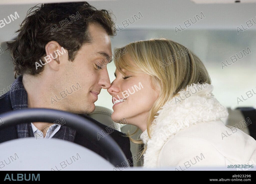 CAMERON DIAZ y JUDE LAW en HOLIDAY, THE [VACACIONES], 2006 (THE HOLIDAY), dirigida por NANCY MEYERS. Copyright COLUMBIA PICTURES / MEIN, SIMON.