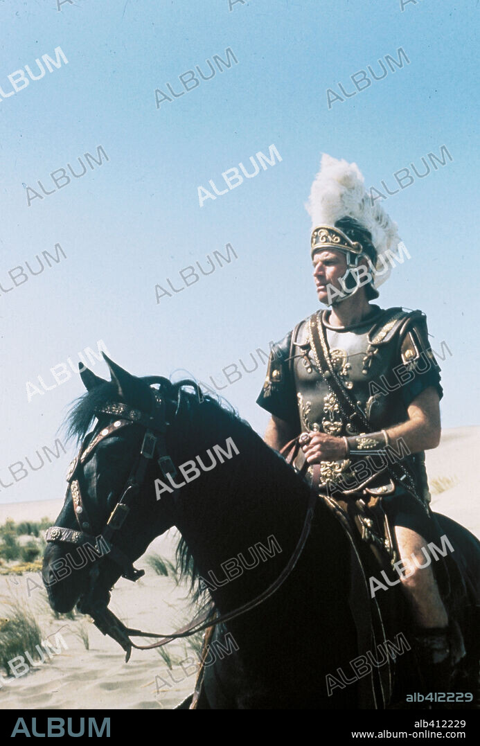 CHARLTON HESTON in ANTONY AND CLEOPATRA, 1972, directed by CHARLTON HESTON. Copyright RANK.