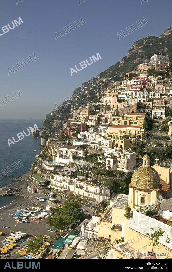 Positano, Amalfi coast, UNESCO World Heritage Site, Campania, Italy, Europe.
