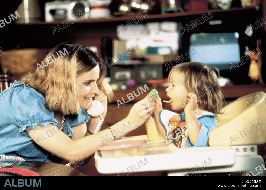 JENNIFER JASON LEIGH en VIDAS CRUZADAS, 1993 (SHORT CUTS), dirigida por ROBERT ALTMAN. Copyright SPELLING FILMS INTERNATIONAL.