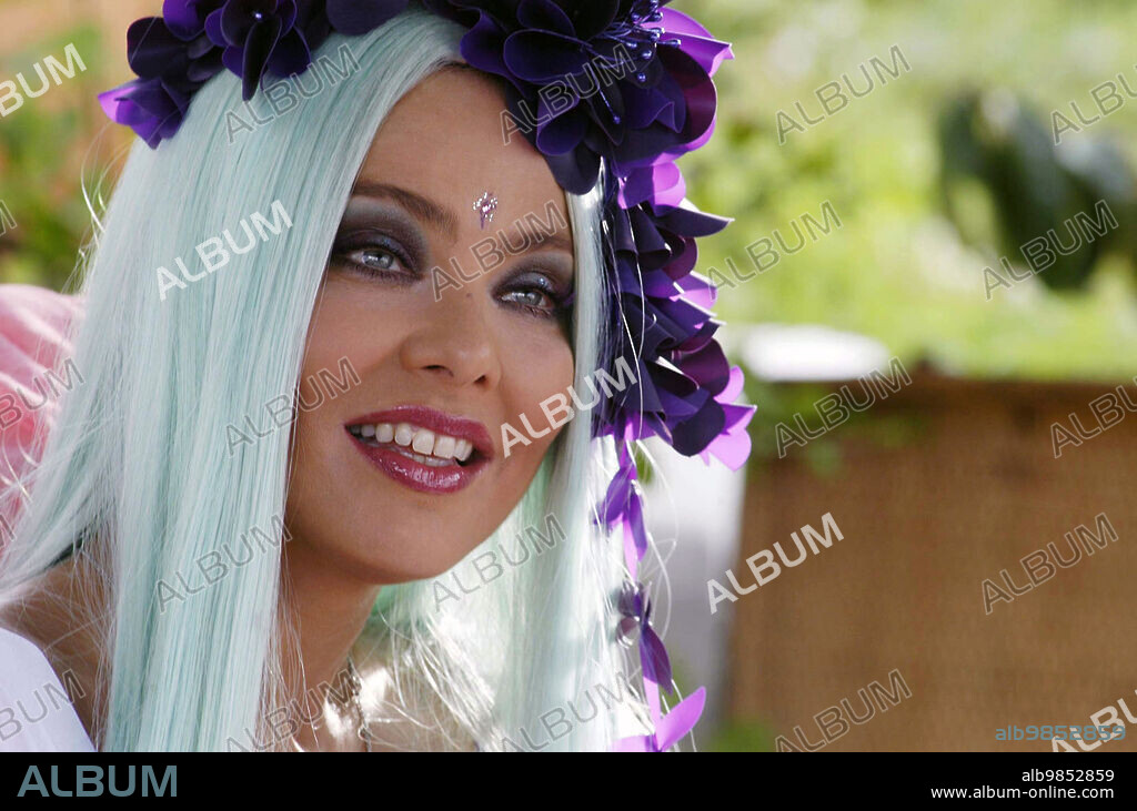 ORNELLA MUTI dans PEOPLE - JET-SET 2, 2004 (PEOPLE), réalisé par FABIEN ONTENIENTE.