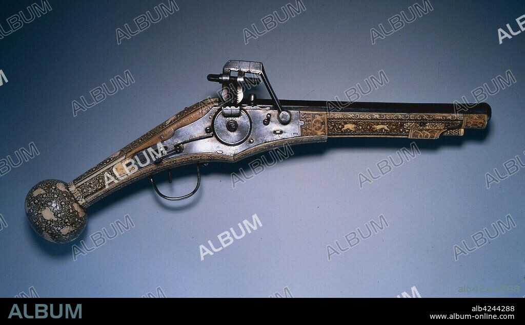 Wheel-Lock Hunting Pistol, 1578. South Germany, 16th century. Steel, walnut stock with engraved stag horn; ball butt; overall: 54.6 cm (21 1/2 in.); barrel: 31.8 cm (12 1/2 in.); bore: 1.4 cm (9/16 in.).