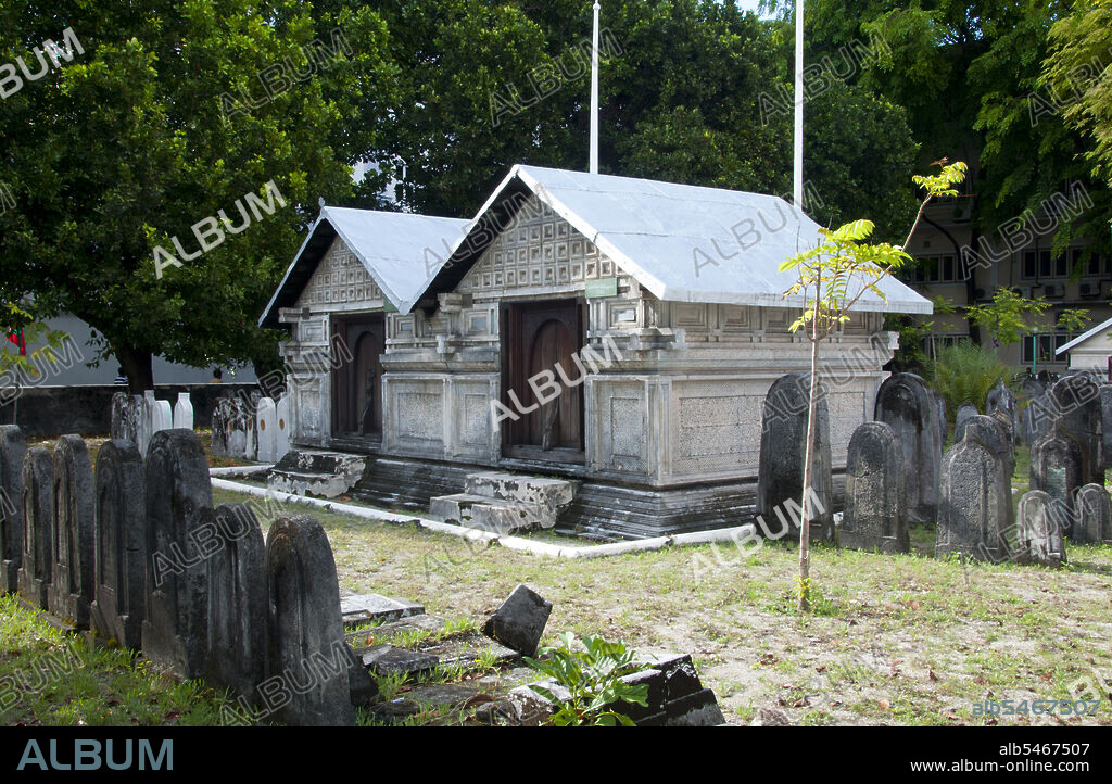 The Hukuru Miskiiy (Friday Mosque) is the most important mosque in the Maldives. Originially constructed c.1153 at the time of the conversion to Islam on the orders of Sultan Muhammad al-Adil, it was restored in 1338, and subsequently renewed and enlarged in 1656-7 by Sultan Ibrahim Iskandar I (1648-87). The building is of finely-carved hiri-ga coral, and bears some mouldings of distinctly Buddhist artistic inspiration on the basement. The portico was erected by Ibrahim Iskandar I on his return from the hajj pilgrimage to Mecca in 1668. The distinctive, lighthouse-shaped munnaru (minaret) was erected by the same sultan in 1674-5. Asia's smallest and least-known nation, the Republic of Maldives, lies scattered from north to south across a 750-kilometre sweep of the Indian Ocean 500 kilometres south-west of Sri Lanka. More than 1000 islands, together with innumerable banks and reefs, are grouped in a chain of nineteen atolls which extends from a point due west of Colombo to just south of the equator. The atolls, formed of great rings of coral based on the submarine Laccadive-Chagos ridge, vary greatly in size. Some are only a few kilometres square, but in the far south the great atoll of Suvadiva is sixty-five kilometres across, and has a central lagoon of more than 2000 square kilometres. The northern and central atolls are separated from each other by comparatively narrow channels of deep water, but in the south Suvadiva is cut off by the eighty-kilometre-wide One-and-a-half-Degree Channel. Addu Atoll is still more isolated, being separated from the atoll of Suvadiva by the seventy-kilometre-wide Equatorial Channel.