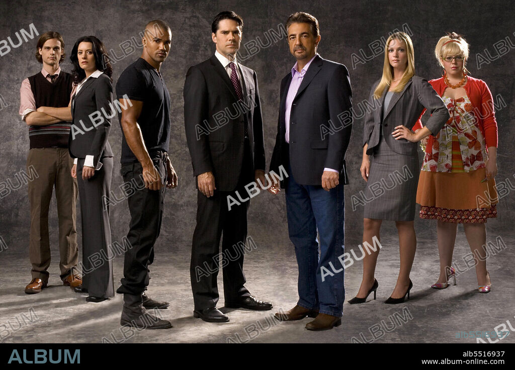 A. J. COOK, JOE MANTEGNA, KIRSTEN VANGSNESS, MATTHEW GRAY GUBLER, PAGET BREWSTER, SHEMAR MOORE and THOMAS GIBSON in CRIMINAL MINDS, 2005, directed by CHARLES HAID and FELIX ENRIQUEZ ALCALA. Copyright CBS TELEVISION.