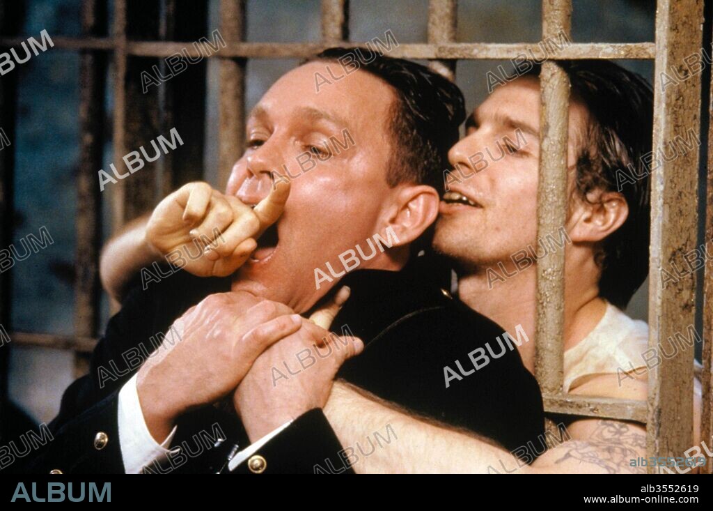 DOUG HUTCHISON y SAM ROCKWELL en LA MILLA VERDE, 1999 (THE GREEN MILE), dirigida por FRANK DARABONT. Copyright CASTLE ROCK ENTERTAINMENT.
