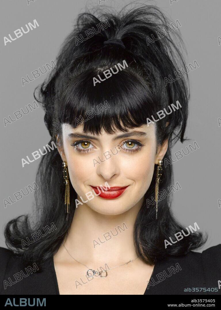 KRYSTEN RITTER in DON'T TRUST THE B----IN THE APARTMENT 23, 2012, directed by MICHAEL SPILLER. Copyright 20TH CENTURY FOX TELEVISION.