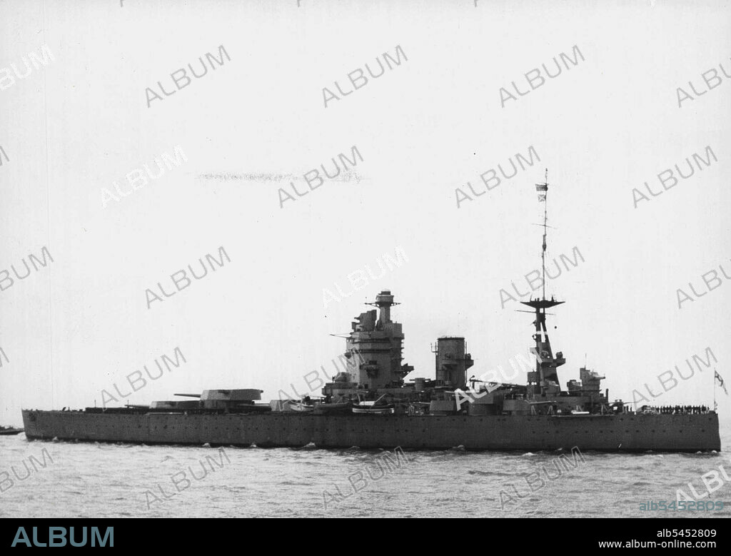 H.M.S. Nelson. November 20, 1939. (Photo by Sport & General Press Agency, Limited).
