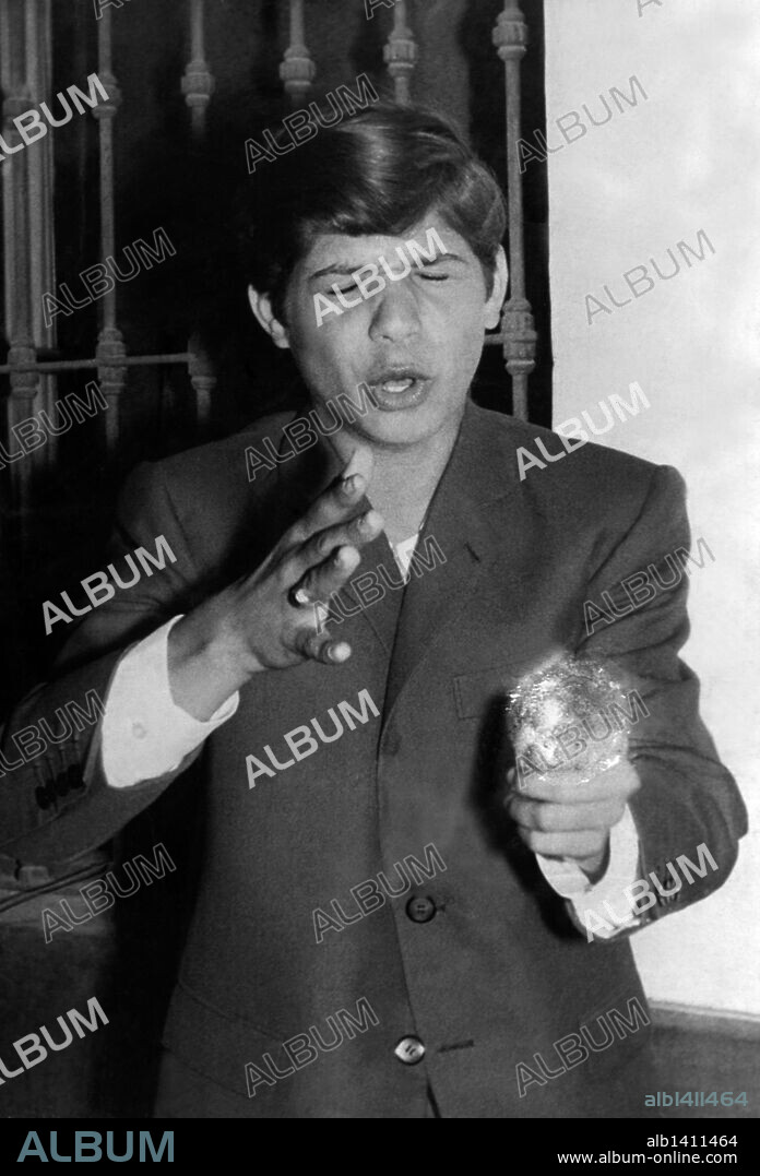 Camarón cantando. Años 60.