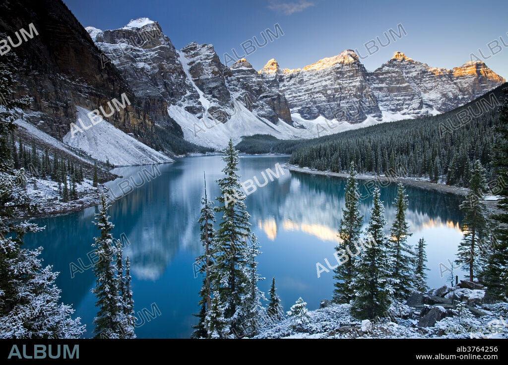 Winter snow at Moraine Lake, Banff National Park, UNESCO World Heritage Site, Alberta, Rocky Mountains, Canada, North America.