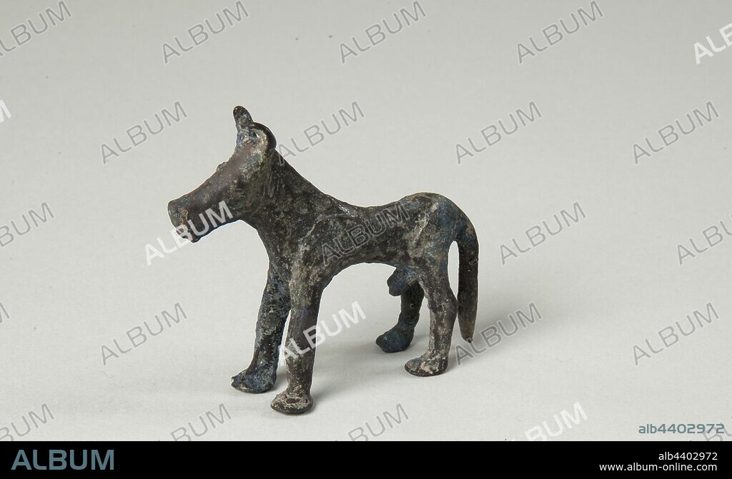 Greek: Quadraped: Horse, Greek, 2nd half of 8th century BCE, Copper, Overall: 2 7/8 x 1 x 3 1/4 in. (7.3 x 2.5 x 8.3 cm).