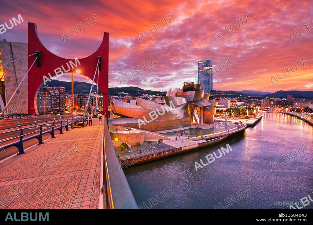 Puente de La Salve bridge, Nervion river, Guggenheim museum and Iberdrola tower, Bilbao, Bizkaia, Basque Country, Spain, Europe.