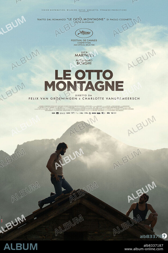 Poster de LAS OCHO MONTAÑAS, 2022 (LE OTTO MONTAGNE), dirigida por CHARLOTTE VANDERMEERSCH y FELIX VAN GROENINGEN. Copyright WILDSIDE.