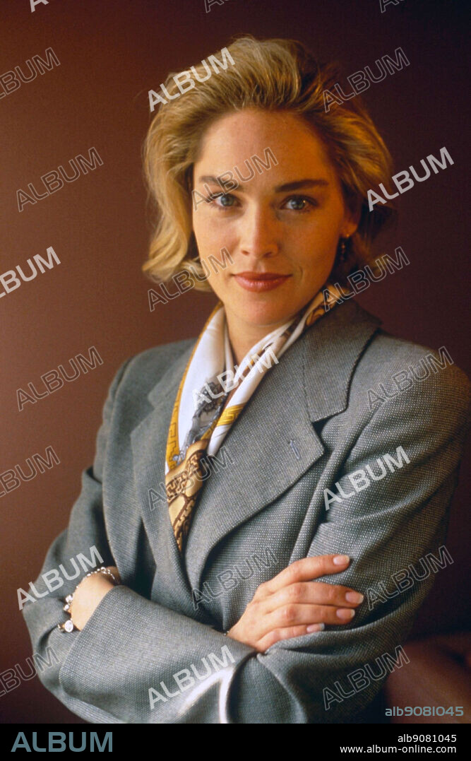 SHARON STONE en ACOSADA, 1993 (SLIVER), dirigida por PHILLIP NOYCE. Copyright PARAMOUNT PICTURES.