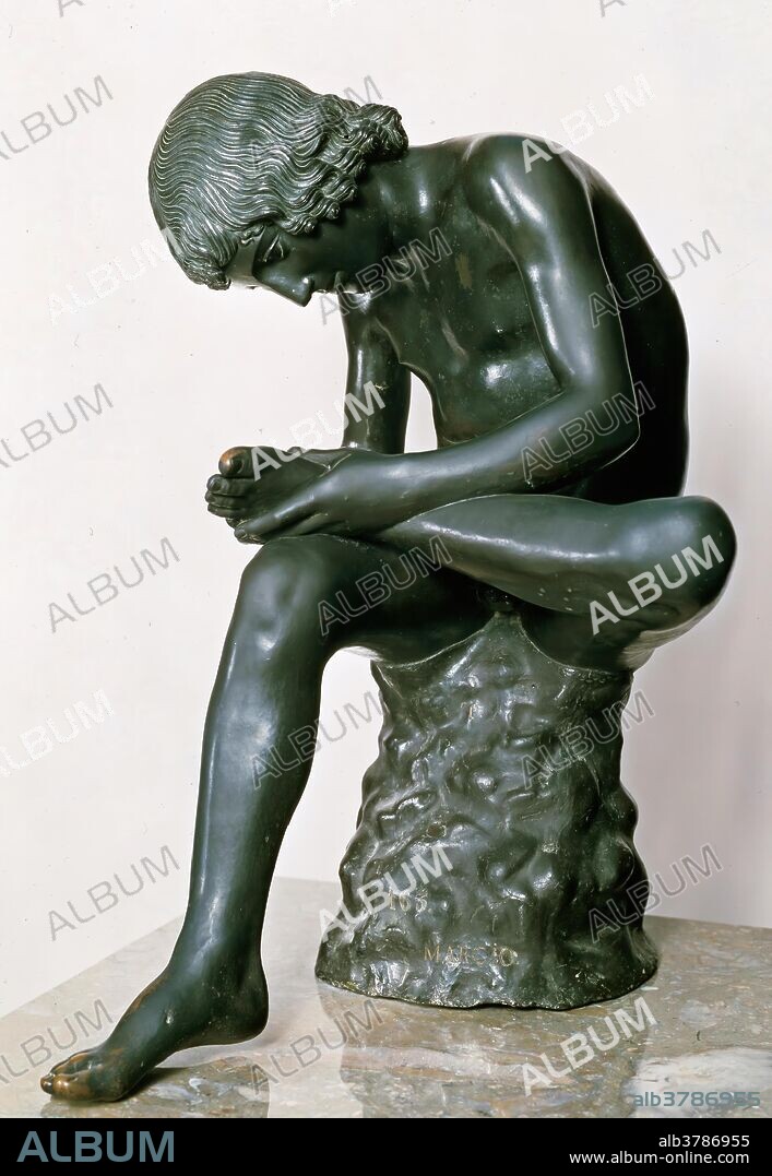 ANÓNIMO. Anónimo / 'El niño de la espina, El Espinario'. Hacia 1652. Bronce, 73 x 45 cm.