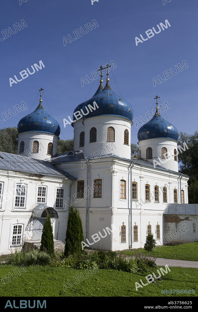 Cross Exaltation Cathedral, Yuriev Monastery, UNESCO World Heritage Site, Veliky Novgorod, Novgorod Oblast, Russia, Europe.
