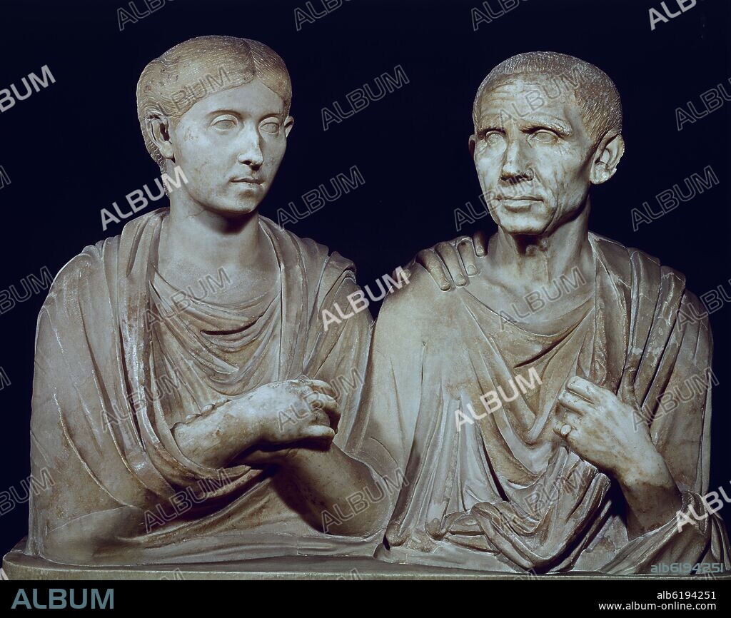 GRUPO FUNERARIO DE CATON Y PORCIA - SIGLO II - MARMOL.