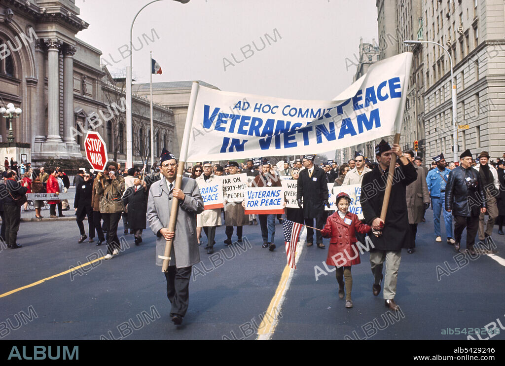 Anti Vietnam War Demonstration, Fifth Avenue, New York City, New York, USA, Bernard Gotfryd, April 1969.