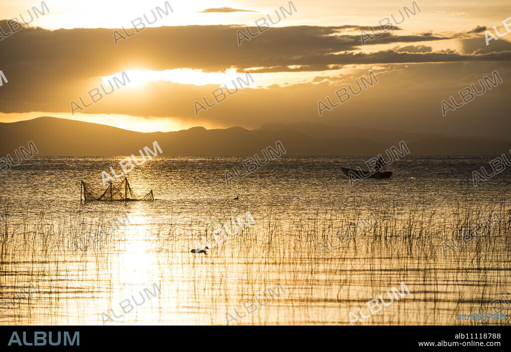 Sunset over Lake Titicaca, Copacabana, Lake Titicaca, Bolivia, South America.
