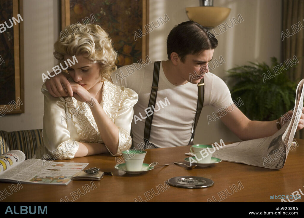 JOSH HARTNETT und SCARLETT JOHANSSON in THE BLACK DAHLIA, 2006, unter der Regie von BRIAN DE PALMA. Copyright UNIVERSAL PICTURES / KONOW, ROLF.