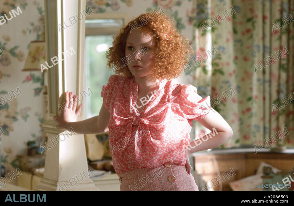 JUNO TEMPLE in ATONEMENT, 2007, directed by JOE WRIGHT. Copyright WORKING TITLE FILMS.