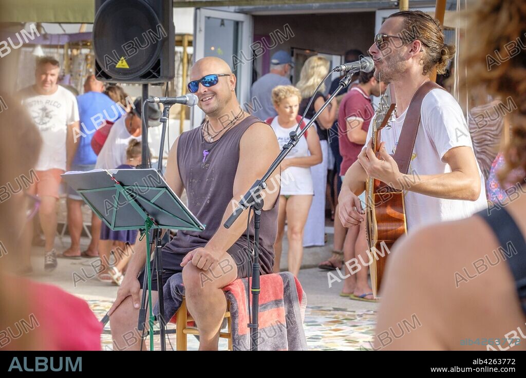 Mercadillo Hippie, Feria Artesal de La Mola, el Pilar de la Mola, Formentera, balearic islands, Spain.