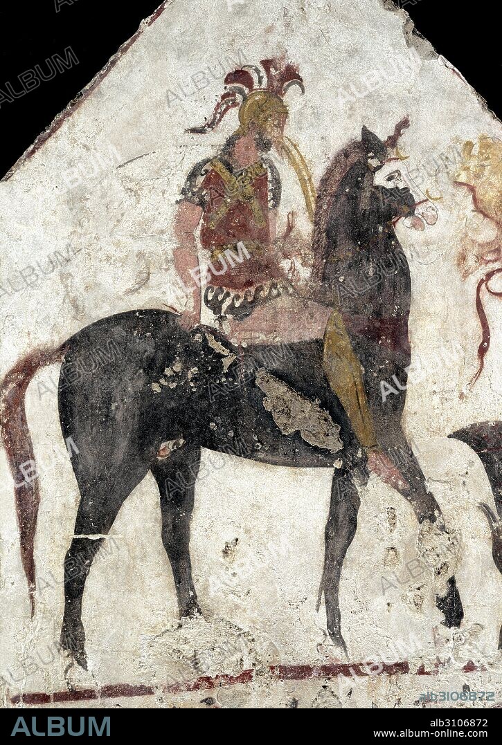 MAGNA GRECIA. TUMBA LUCANIANA. Detalle de una pintura de estilo griego con influencia italiana, donde se representa a un GUERRERO MONTADO A CABALLO, posiblemente "Samnita". Fechada en el siglo IV a. C. Museo Arqueológico de Paestum. Italia.