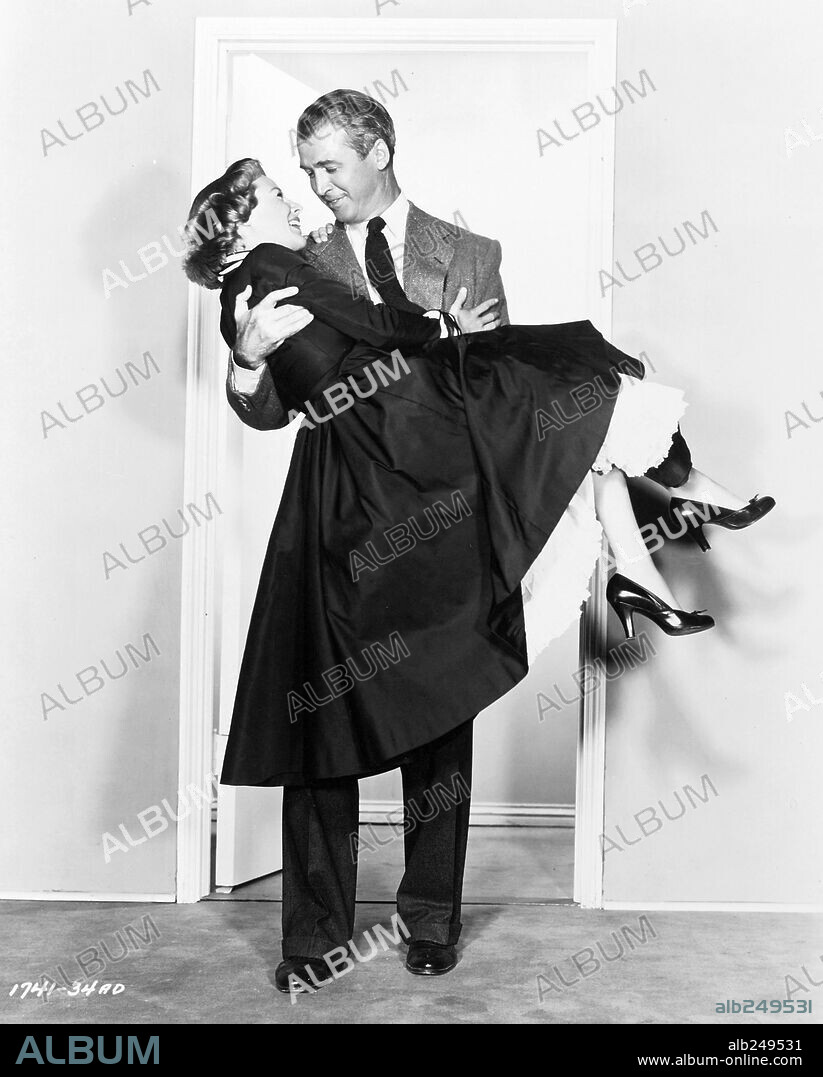 JAMES STEWART und JUNE ALLYSON in THE GLENN MILLER STORY, 1953, unter der Regie von ANTHONY MANN. Copyright UNIVERSAL PICTURES.